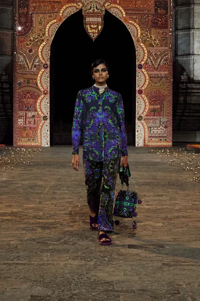 Look 81